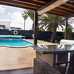 Iseo Villa Playa Blanca