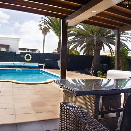 Iseo Villa Playa Blanca