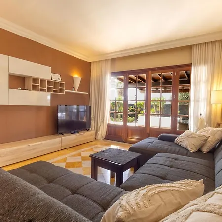 Iseo Playa Blanca (Lanzarote)