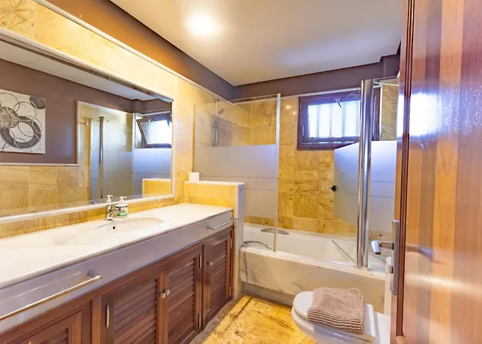 Iseo Playa Blanca (Lanzarote)