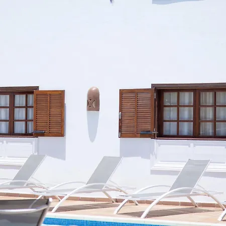 Iseo Villa Playa Blanca