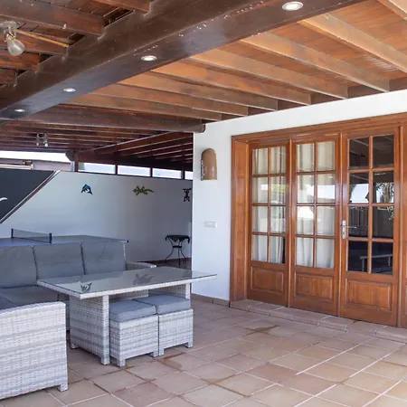 Iseo Villa Playa Blanca